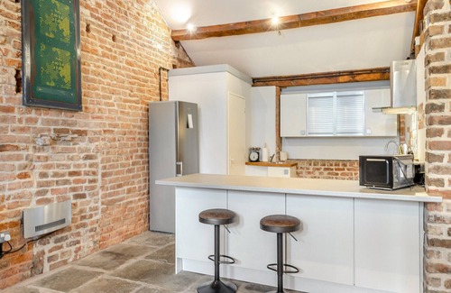 Sutton Cottage | 1 bedroom accommodation in Langley, near Macclesfield