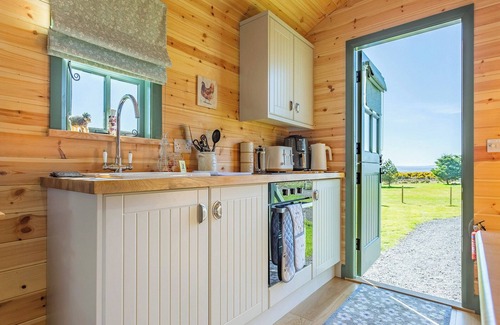 North Watten Cottage | 1 bedroom accommodation in Watten, near Wick