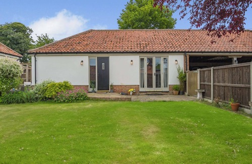 Norwich Cottage | 1 bedroom accommodation in Bergh Apton