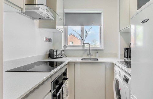 Coed-Y-Paen Cottage | 1 bedroom accommodation in Griffithstown, near Pontypool