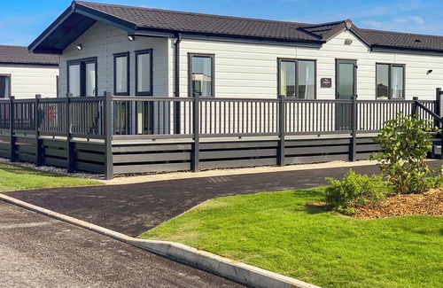 Mablethorpe Ski Chalet | 1 bedroom accommodation in Mablethorpe