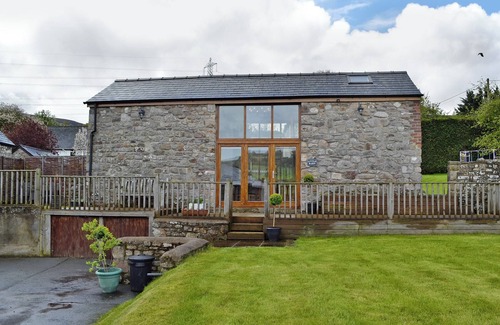 Abergavenny Cottage | 1 bedroom accommodation in Govilon, near Abergavenny
