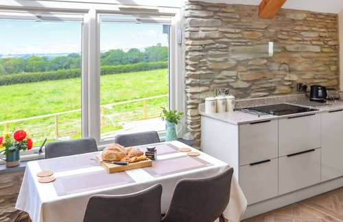 Clynderwen Cottage | 1 bedroom accommodation in Clynderwen, near Preseli Hills