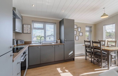 Raywell Ski Chalet | 1 bedroom accommodation in Raywell, Beverley