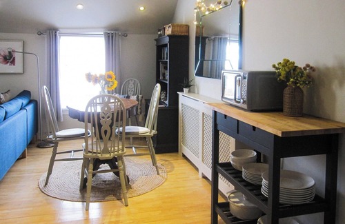 Gloucester Cottage | 1 bedroom accommodation in Gloucester