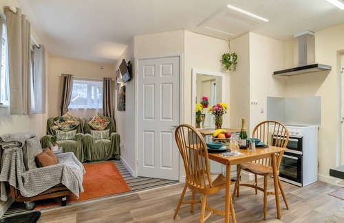 Pauntley Cottage | 1 bedroom accommodation in Brand Green, near Redmarley
