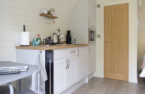 Llanfyllin Cottage | 1 bedroom accommodation in Llanfyllin, near Welshpool
