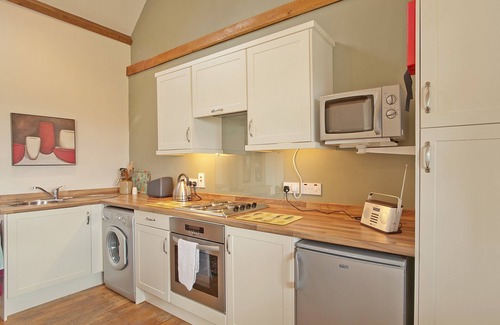 Black Torrington Cabin | 1 bedroom accommodation in Okehampton