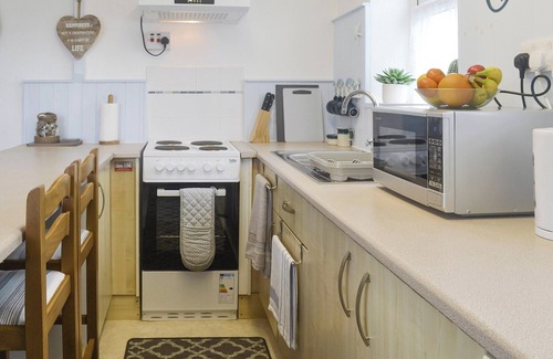 Pen-y-sarn Cottage | 1 bedroom accommodation in Pen-y-Sarn, near Amlwch