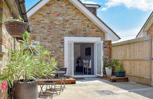 Icklesham Cottage | 1 bedroom accommodation in Winchelsea Beach, near Rye