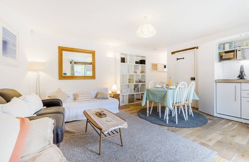 East Dereham Cottage | 1 bedroom accommodation in Woodrising