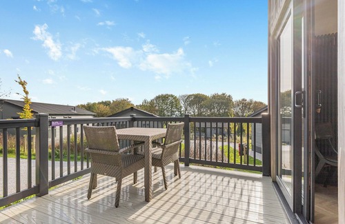 Newton Grange Ski Chalet | 1 bedroom accommodation in Ashbourne