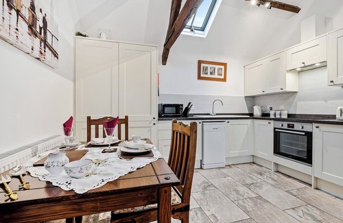 Blackford Cottage | 1 bedroom accommodation in South Barrow, near Yeovil