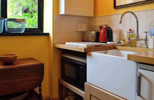 Hempstead Cottage | 1 bedroom accommodation in Hempstead, near Holt