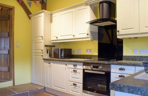 Leominster Cottage | 1 bedroom accommodation in Kingsland