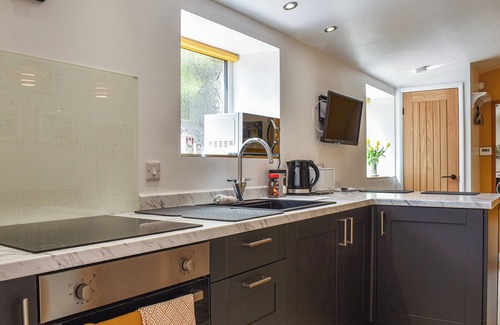 Newton Cottage | 1 bedroom accommodation in Porthcawl
