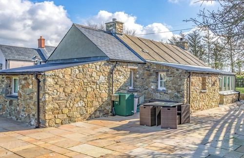 Haverfordwest Cottage | 1 bedroom accommodation in St Davids