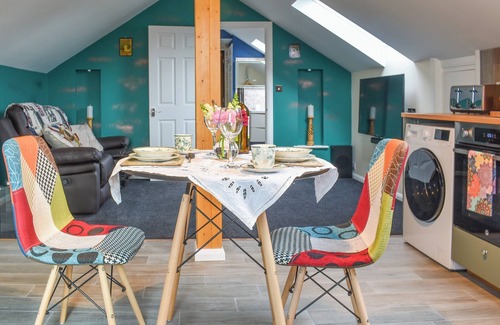 Cowbeech Cottage | 1 bedroom accommodation in Herstmonceux, near Hailsham