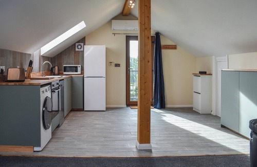 Cowbeech Cottage | 1 bedroom accommodation in Herstmonceux, near Hailsham