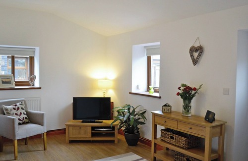 Grampound Cottage | 1 bedroom accommodation in Rhos, near Pontardawe