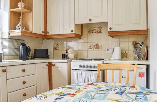 Liskeard Cottage | 1 bedroom accommodation in Crows Nest, near Liskeard