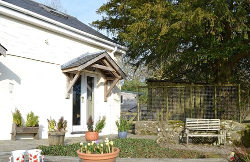 Llandeilo Cottage | 1 bedroom accommodation in Salem, near Llandeilo
