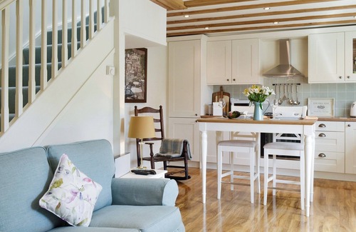 Wrelton Cottage | 1 bedroom accommodation in Wrelton, near Pickering