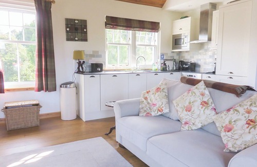 Strathtummel Cottage | 1 bedroom accommodation in Foss, near Pitlochry
