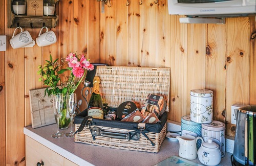 Christchurch Cottage | 1 bedroom accommodation in Tiverton