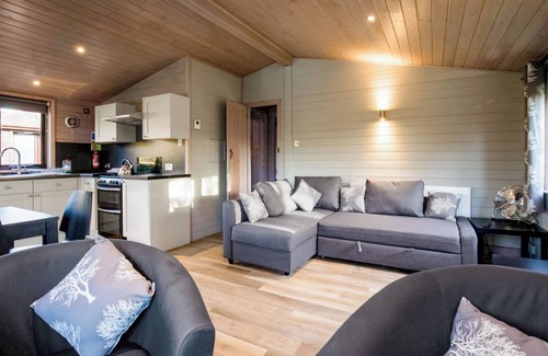 Dilton Marsh Ski Chalet | 1 bedroom accommodation in Westbury