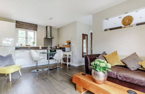 Alfreton Cottage | 1 bedroom accommodation in Shirland, near Alfreton