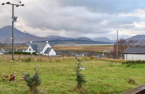 Breakish Cottage | 1 bedroom accommodation in Breakish near Broadford, Isle of Skye