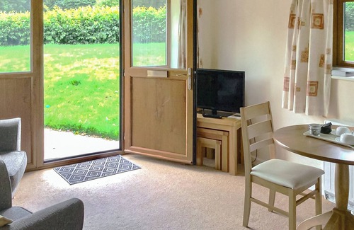 Brympton Cottage | 1 bedroom accommodation in East Coker, near Yeovil