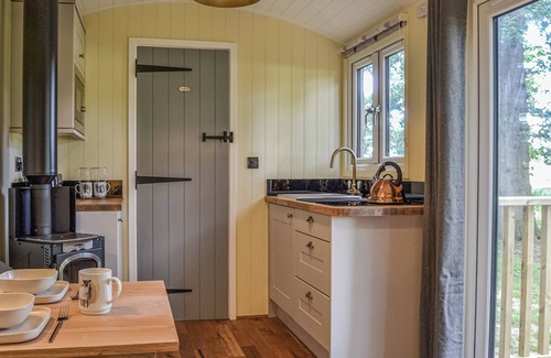 Irstead Cottage | 1 bedroom accommodation in Cantley