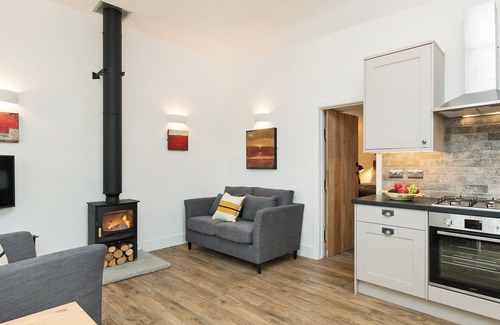 Kenfig Cottage | 1 bedroom accommodation in Kenfig, near Porthcawl