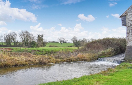 Huxley Cottage | 1 bedroom accommodation in Huxley, Near Chester