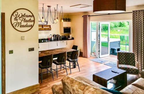 Flaxton Ski Chalet | 1 bedroom accommodation in Flaxton