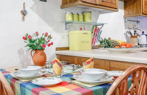 Little Hayfield Cottage | 1 bedroom accommodation in Glossop