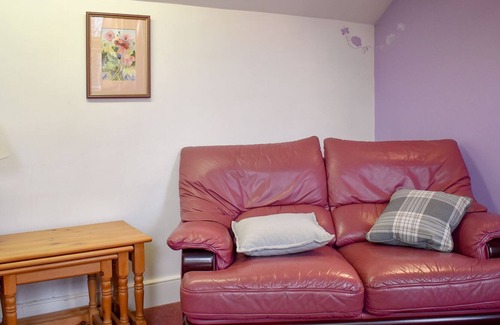 Huntley Cottage | 1 bedroom accommodation in Huntley