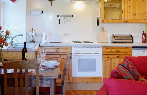 Montrose Cottage | 1 bedroom accommodation in St. Cyrus, Montrose