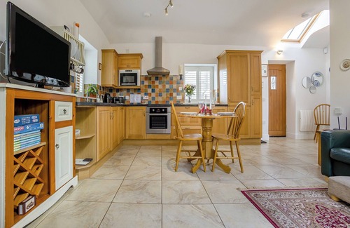 Murthill Cottage | 1 bedroom accommodation in Tealing, near Dundee