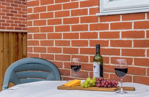 Cawston Cottage | 1 bedroom accommodation in Cawston, near Aylsham
