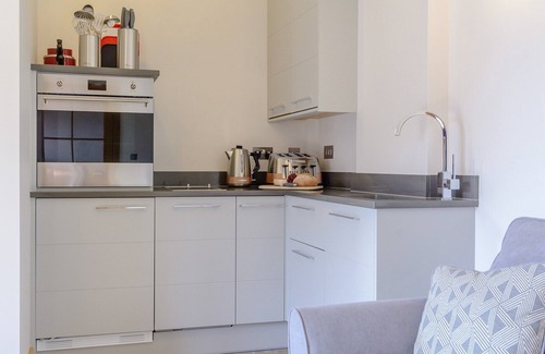 Broad Town Cottage | 1 bedroom accommodation in Thornhill, near Royal Wootton Bassett