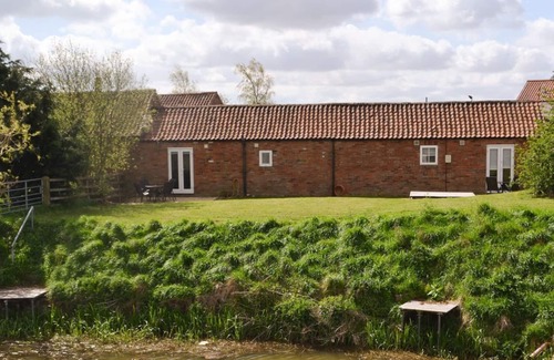 Boston Cottage | 1 bedroom accommodation in Midville, near Boston