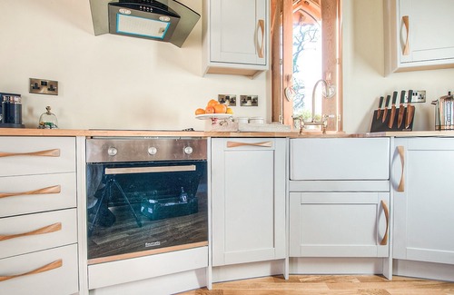 Llanfihangel Tal-y-llyn Cottage | 1 bedroom accommodation in Brecon