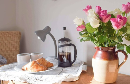 Milford Haven Cottage | 1 bedroom accommodation in Burton