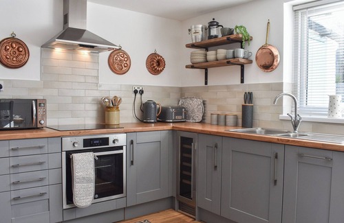 Cayton Cottage | 1 bedroom accommodation in Cayton