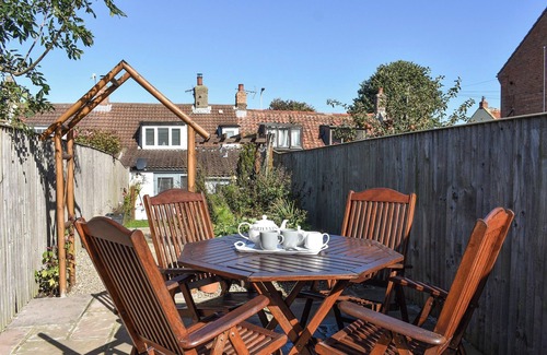 Cayton Cottage | 1 bedroom accommodation in Cayton