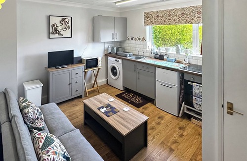 Woodbury Cottage | 1 bedroom accommodation in Woodbury Salterton, near Exmouth