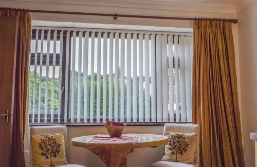 Warwick Town Centre Cottage | 1 bedroom accommodation in Radway